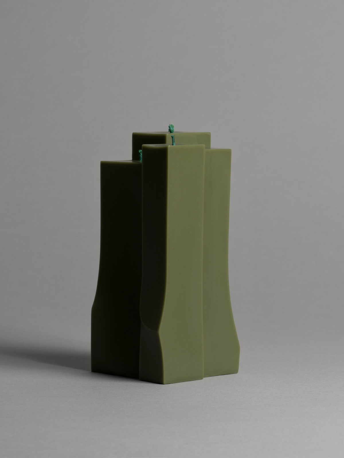 SOAPMAN Vertical Bar Sculpture Candle - Wild Growth of Grass - Olive Green