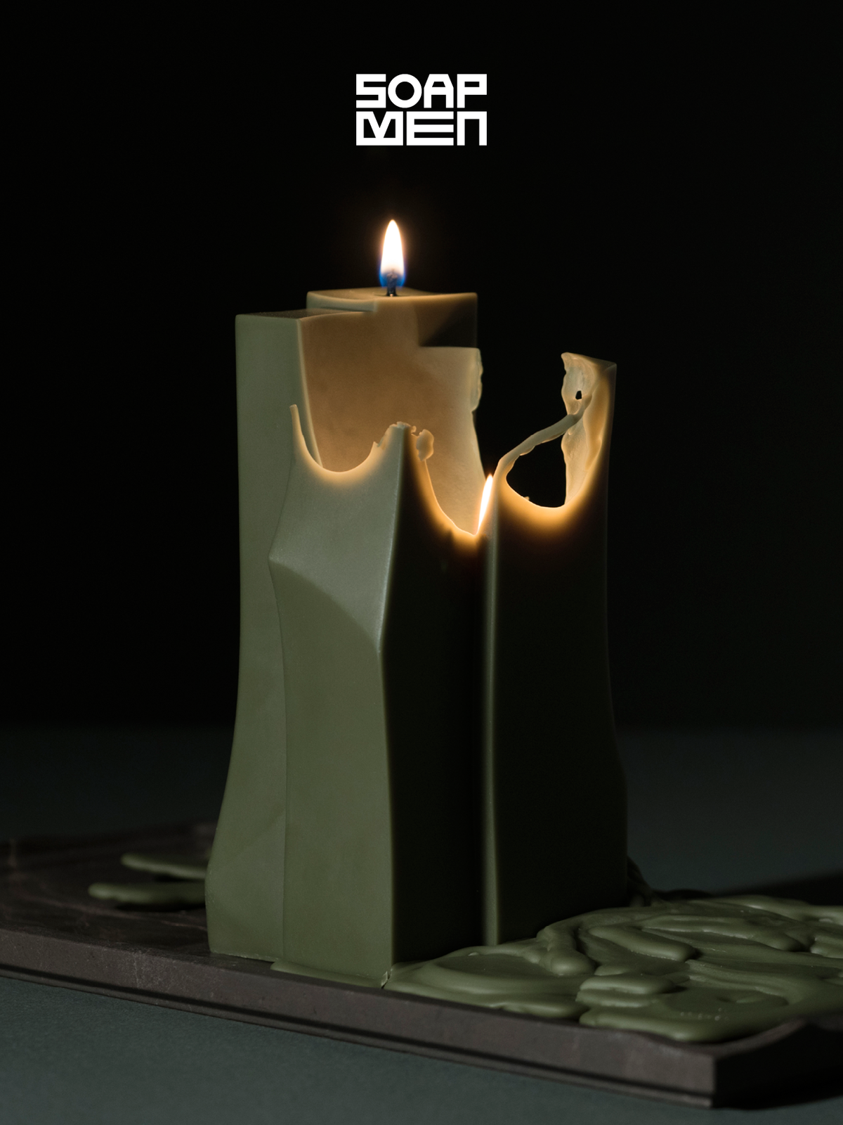 SOAPMAN Vertical Bar Sculpture Candle - Wild Growth of Grass - Olive Green