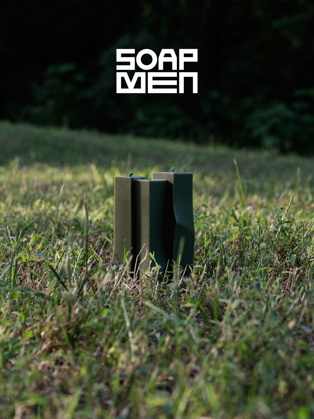 SOAPMAN Vertical Bar Sculpture Candle - Wild Growth of Grass - Olive Green