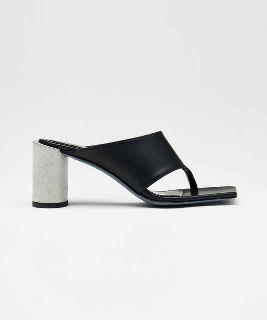 LINA Black