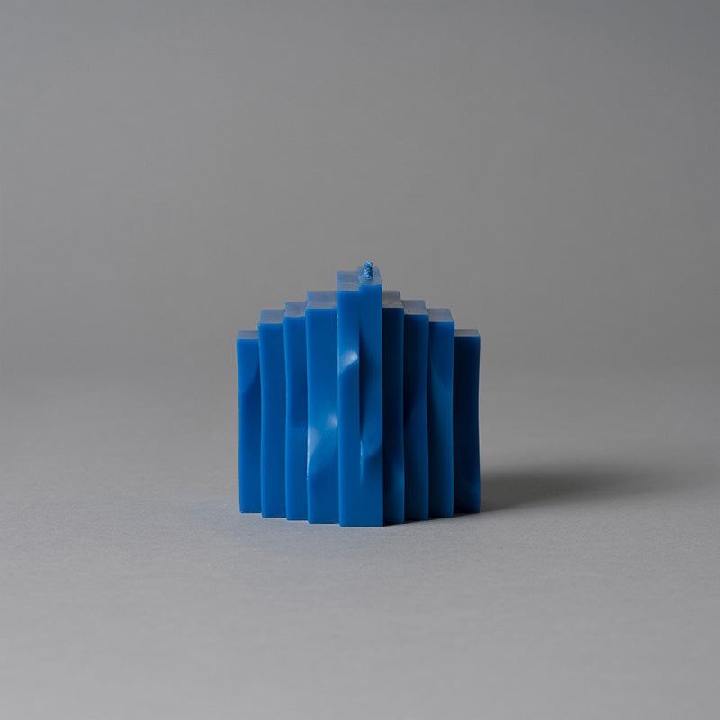 SOAPMEN Vertical Bar Sculpture Candle - Frigid Wonderland