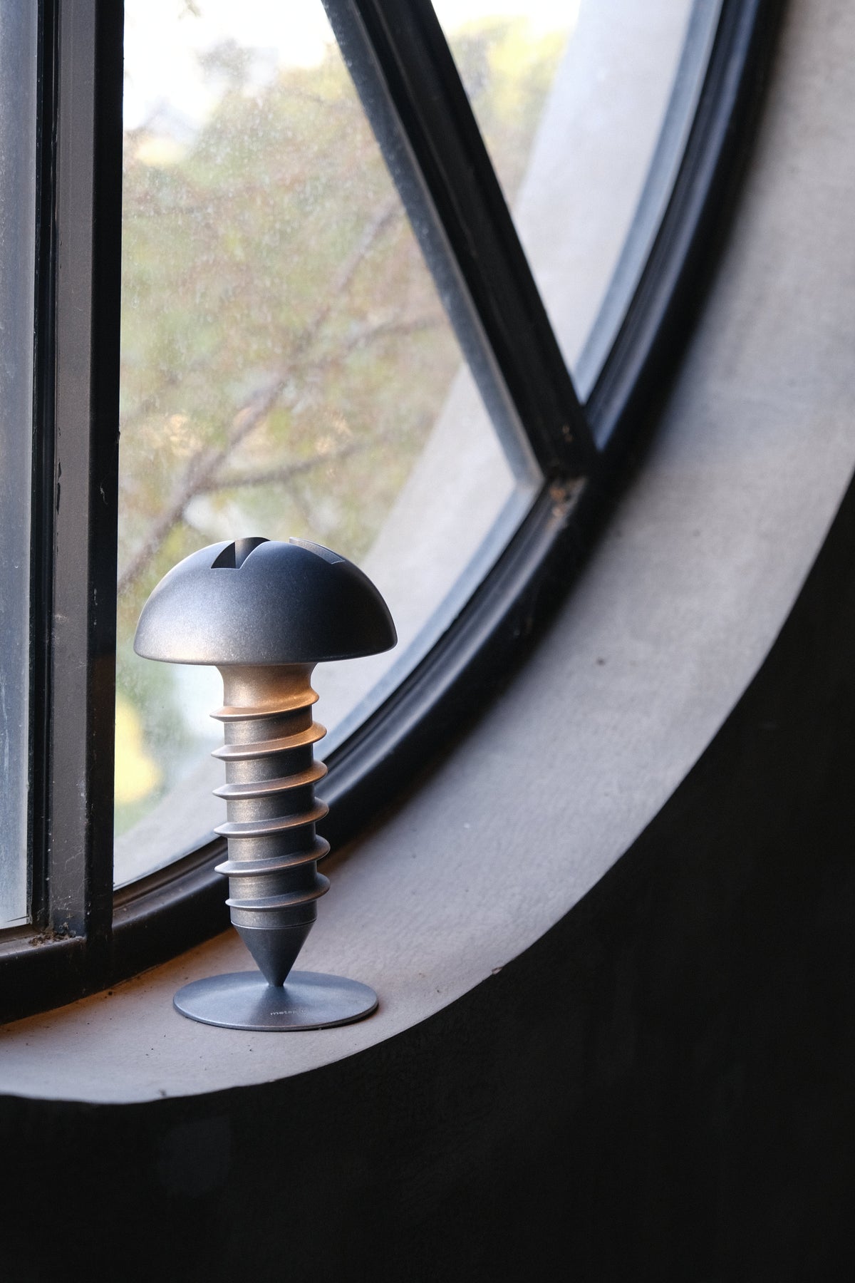 The Luóminous Screw Lamp