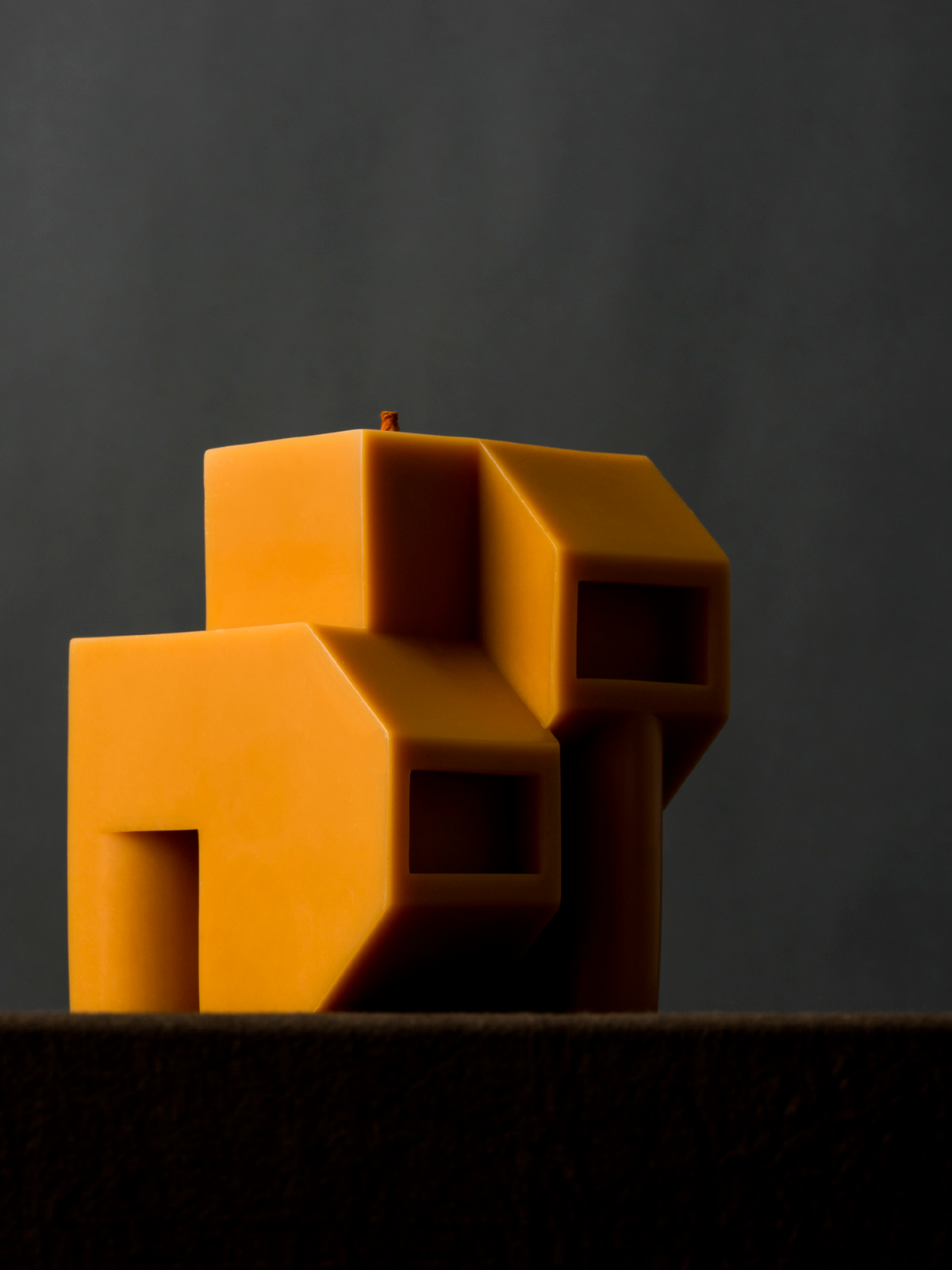 SOAPMEN Deconstructivism Candle 2 — Grafting — Yellow