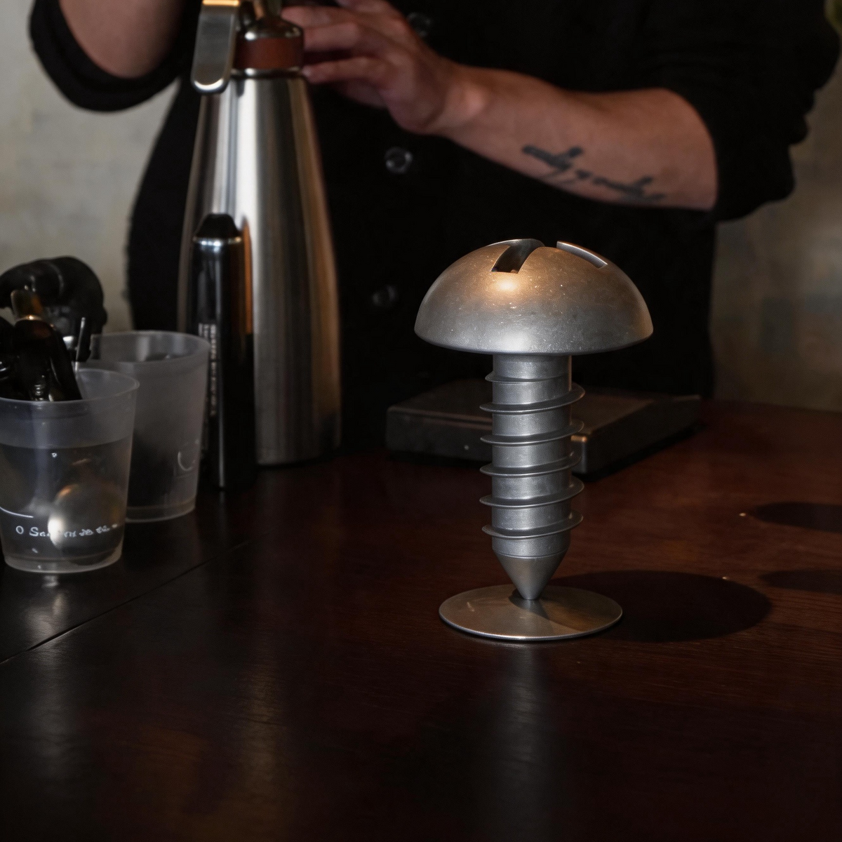 The Luóminous Screw Lamp