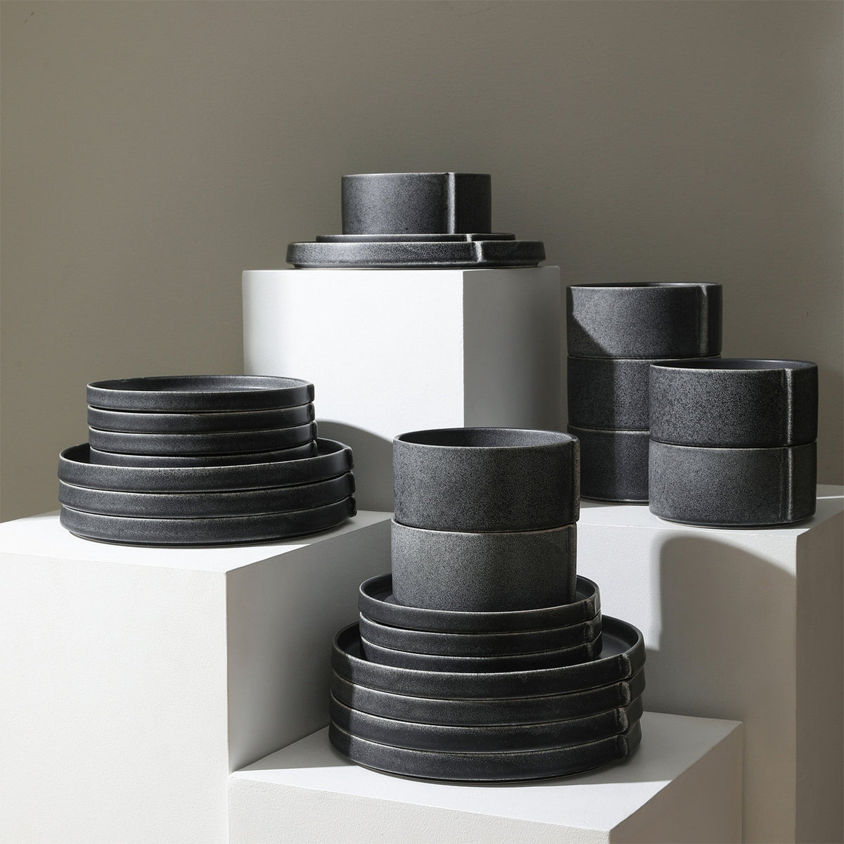 Bao Stoneware Dinnerware Set - Charcoal